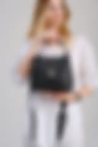 Just Polo Kadın Kilit Detaylı Siyah Omuz Çantası - Şıklık ve Fonksiyonellik
