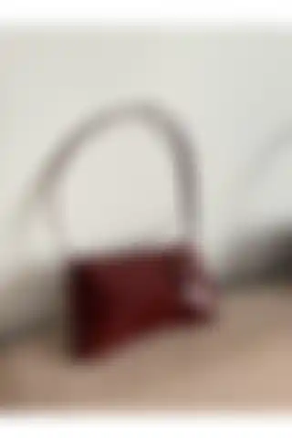 MODA ELF Kadın Bordo Rugan Retro Kemer Detaylı Şık Omuz Çantası