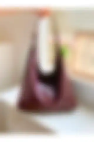 HAPBUY Kadın Bordo Omuz Çantası: Şıklık ve İşlevsellik Bir Arada