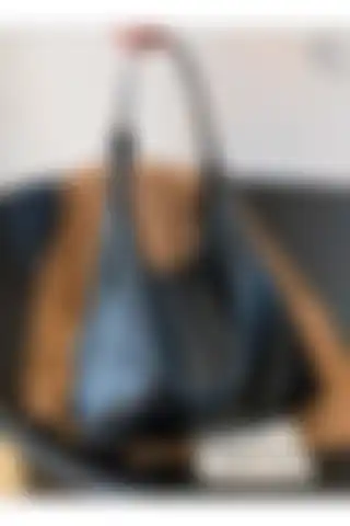 HAPBUY Kadın Siyah Omuz Çantası: Şık ve Fonksiyonel Bir Seçenek