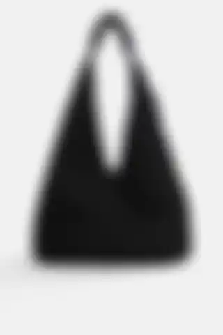 Pull & Bear Kapitone Tote Çanta: Şıklığı ve Fonksiyonelliği Birleştiriyor