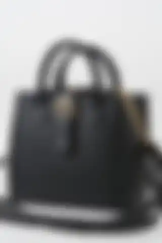 Vivaq Kadın Siyah Suni Deri Çantası ile Şık ve Pratik Kullanım