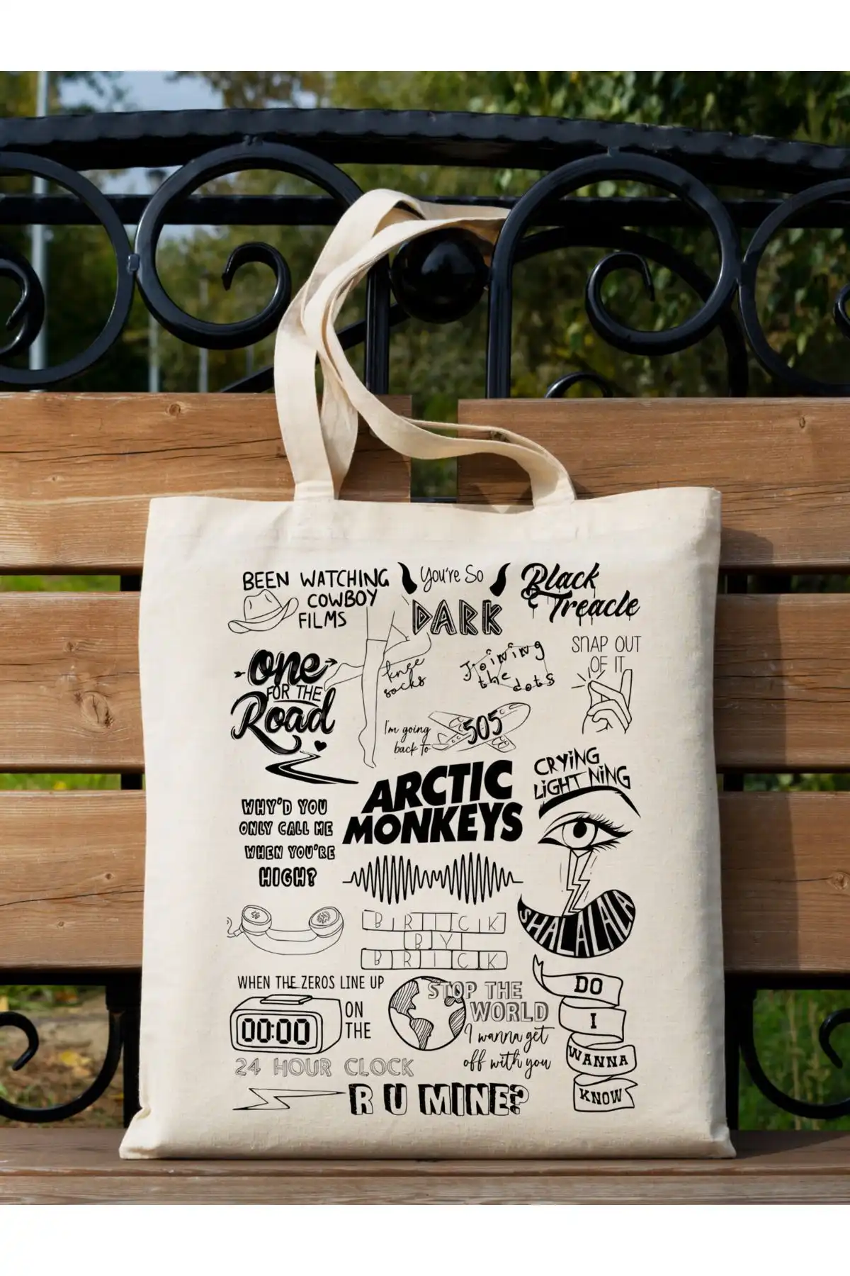 Cemira Arctic Monkeys Tasarım Tote Bag: Şık ve Ekolojik Aksesuar