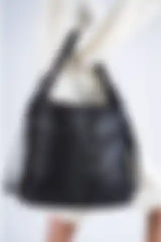 Kadınlar İçin Şık ve Pratik Yıkanmış Deri Çanta: Solo Bag