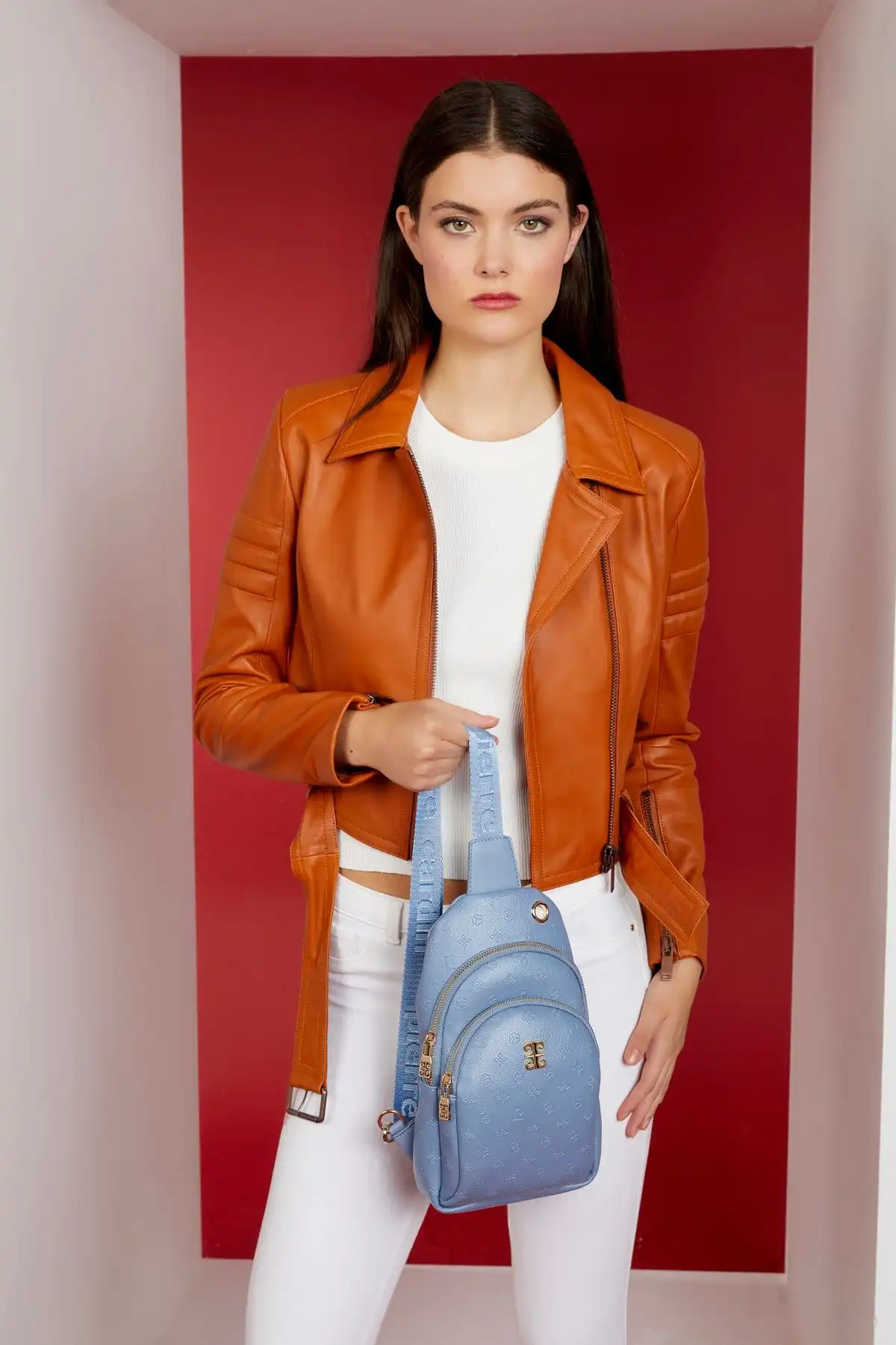 Pierre Cardin Floater Mavi Kadın Omuz Çantası İncelemesi ve Özellikleri