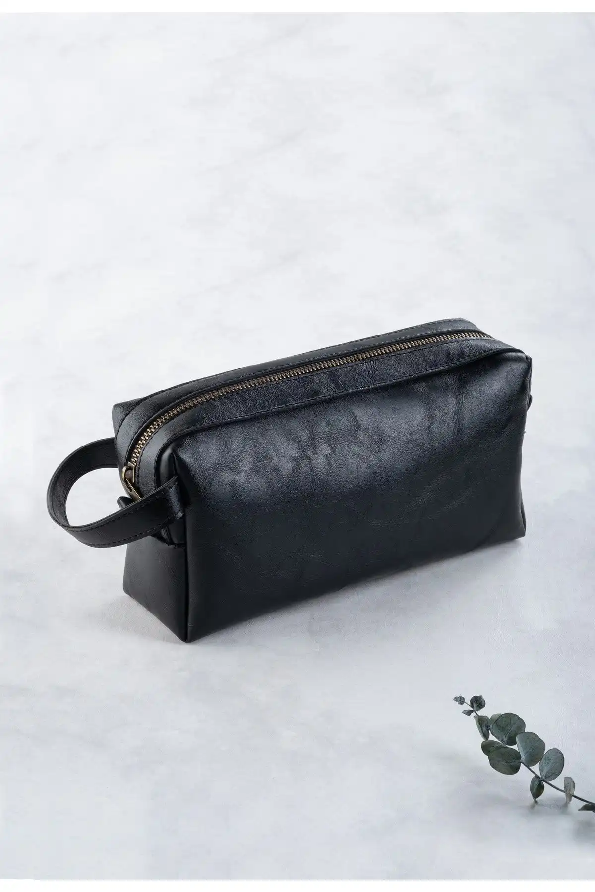 DK LEATHER Erkek Siyah Portföy El Çantası: Şıklık ve Fonksiyonellik