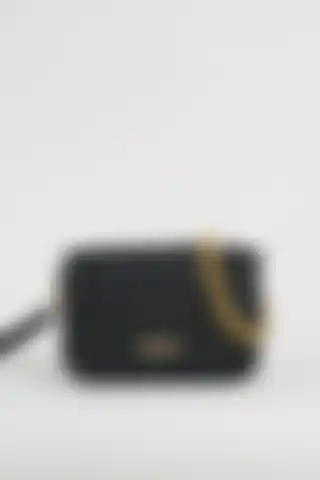 Çantacımstore Kadın Zincirli Kapitone Çanta: Şık ve Kullanışlı Seçenek